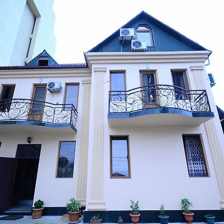 Zebo Hotel Batumi Esterno foto