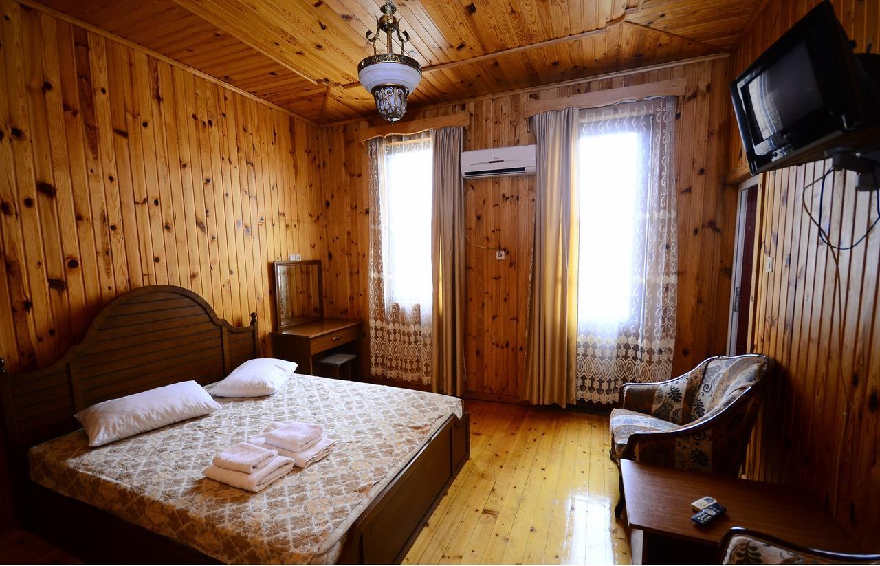 Zebo Hotel Batumi Esterno foto