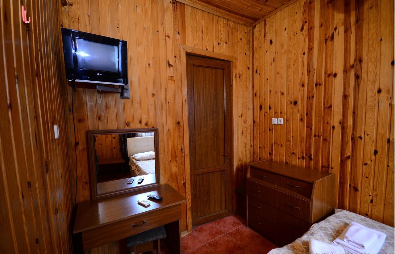 Zebo Hotel Batumi Esterno foto